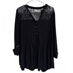 Avenue Black Lace Pleated Blouse Plus Size 18/20